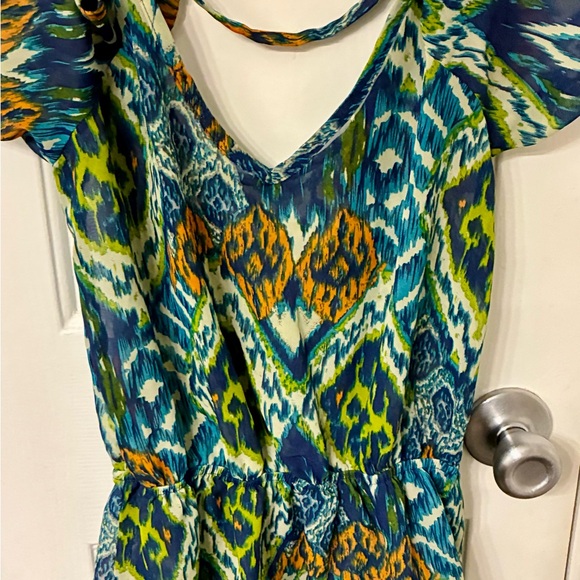 Colorful Ikat Patterned Top - Picture 9 of 9